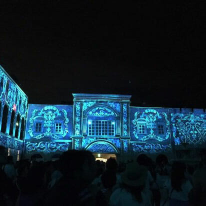 پخش تصاویر یکپارچه با تکنولوژی پرتاب نور 3D mapping با کیفیت تصویر فول HD پخش تصاویر یکپارچه با تکنولوژی پرتاب نور 3D mapping با کیفیت تصویر فول HD