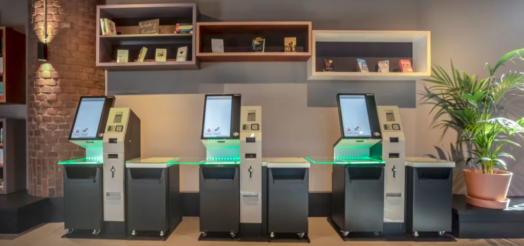 کیوسک سفارش ‌گیر در کتابخانه ها