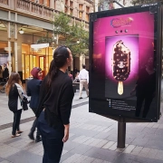 ایده های خلاقانه برای تبلیغات تعاملی با استند دیجیتال