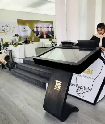 اجاره استند لمسی